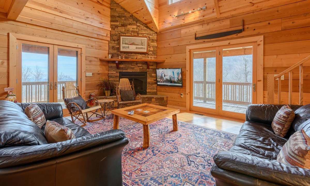 Boone Cabin | Custom-Built Log Cabin Near Activities