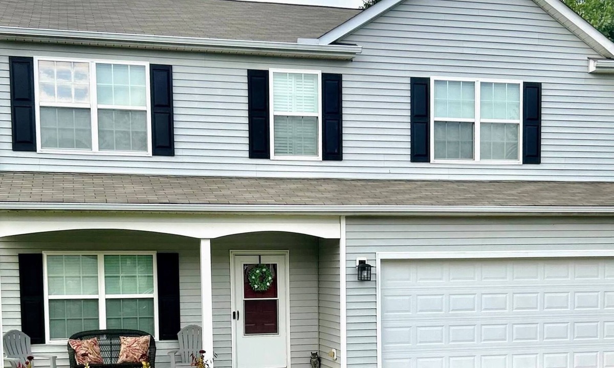 Burlington House | D's Creekside NorthCarolinaHome Apartment A