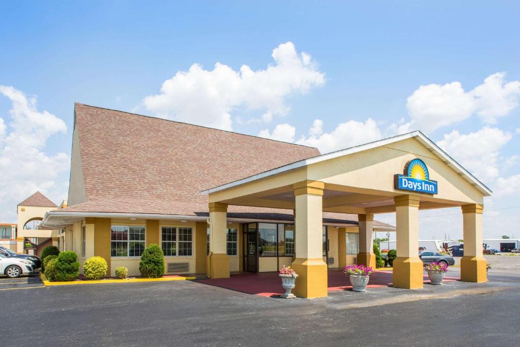 Blytheville Hotel | Days Inn by Wyndham Blytheville