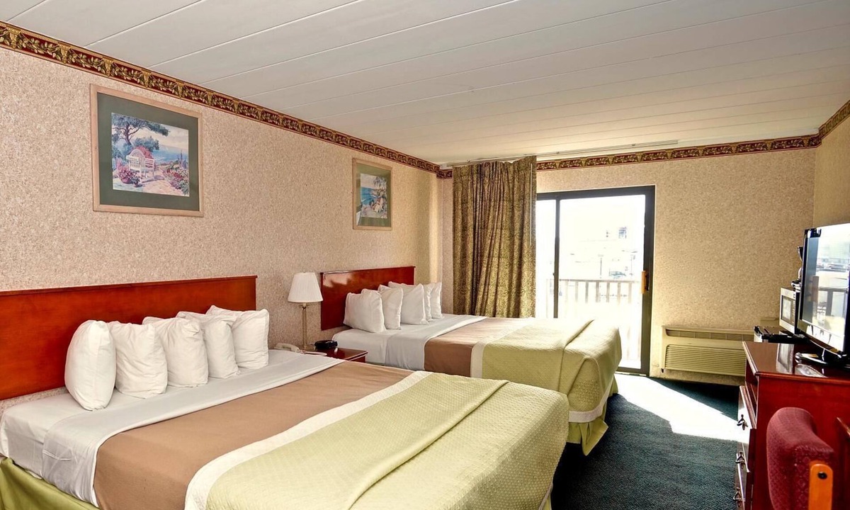 Atlantic City Hotel | Days Inn by Wyndham Atlantic City Beachblock