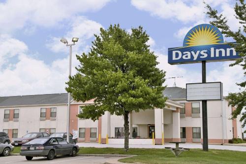 Walcott Hotel | Days Inn by Wyndham Walcott Davenport