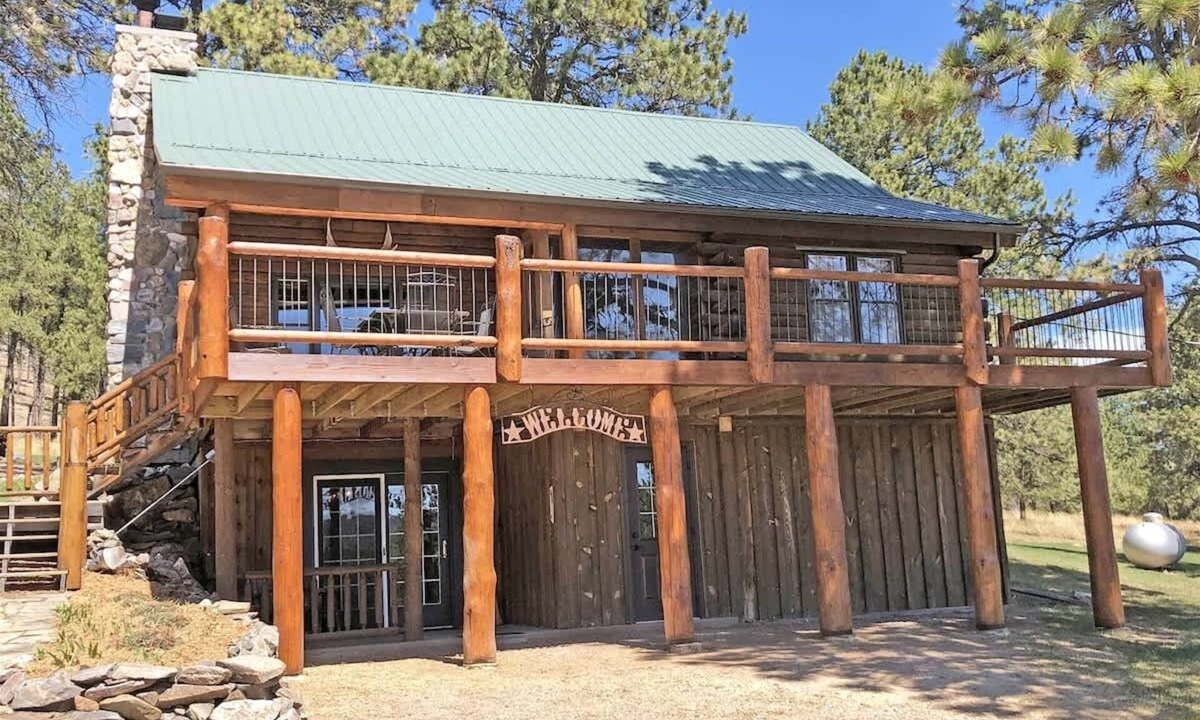 Custer Cabin | Deer Haven