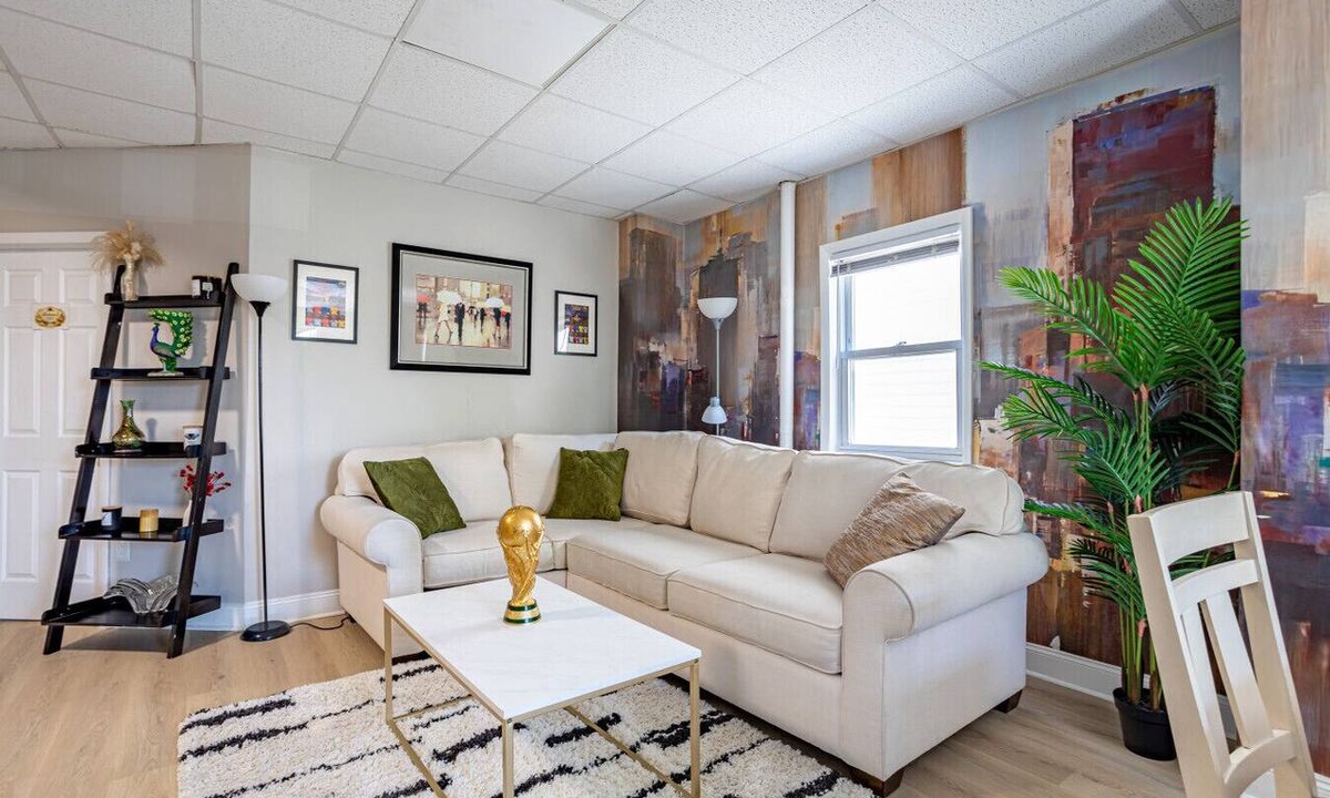 Bayonne Apartment | Deluxe 4BR-2BA-12 Beds | NYC | MetLife | Parking