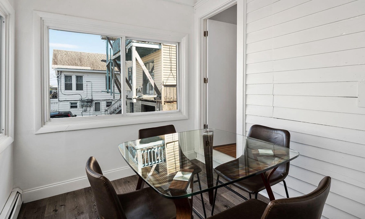 Ventnor City Apartment | Designed 1BR w/Parking and Close to Beach