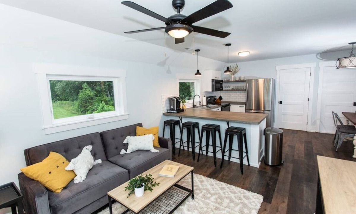 Fort Mill Apartment | Designer Apt in Charming Fort Mill w/Netflix