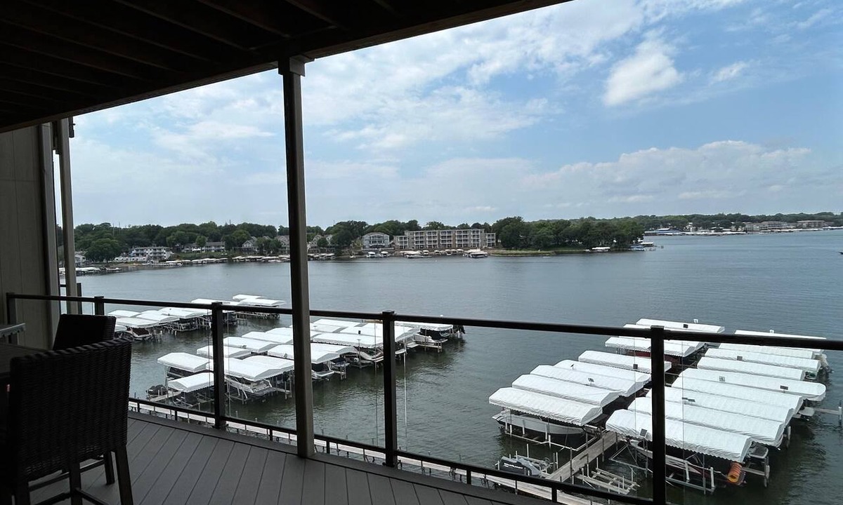 Arnolds Park Condo | Direct Lakeside View, 5 bed, 2.5 bath Condo at Bridges Bay