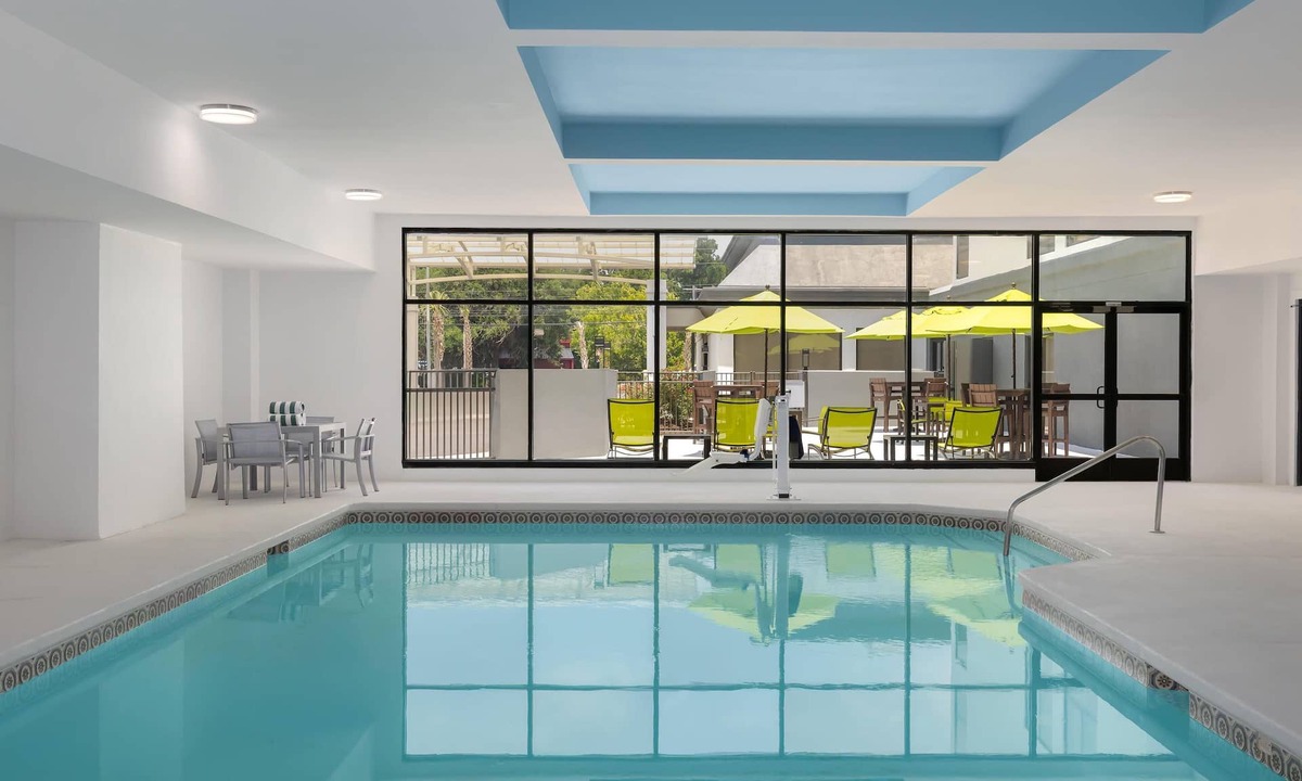 Wilmington Hotel | DoubleTree by Hilton Wilmington, NC