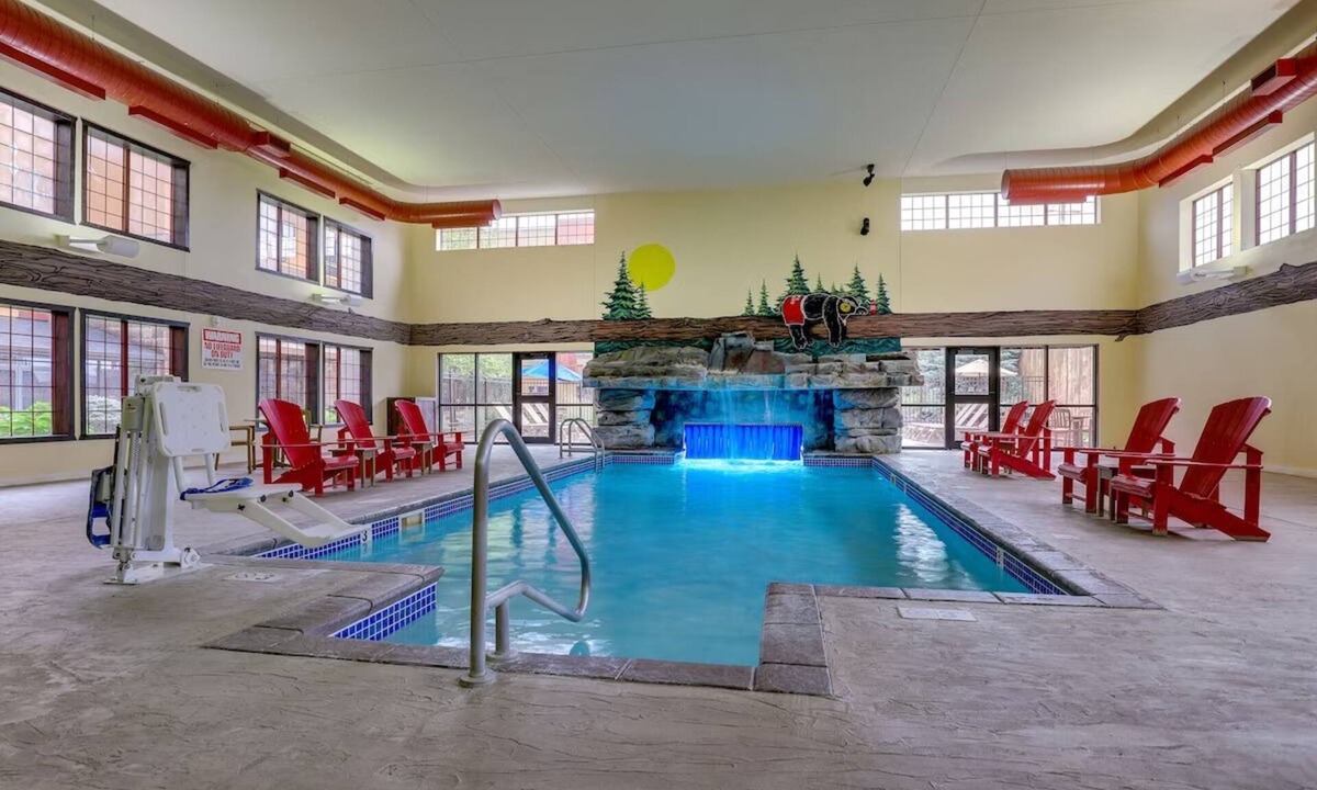 Sioux City Hotel | Downtown Sioux City | 2 Queen, Sofa Sleeper | Near 3rd St Attractions