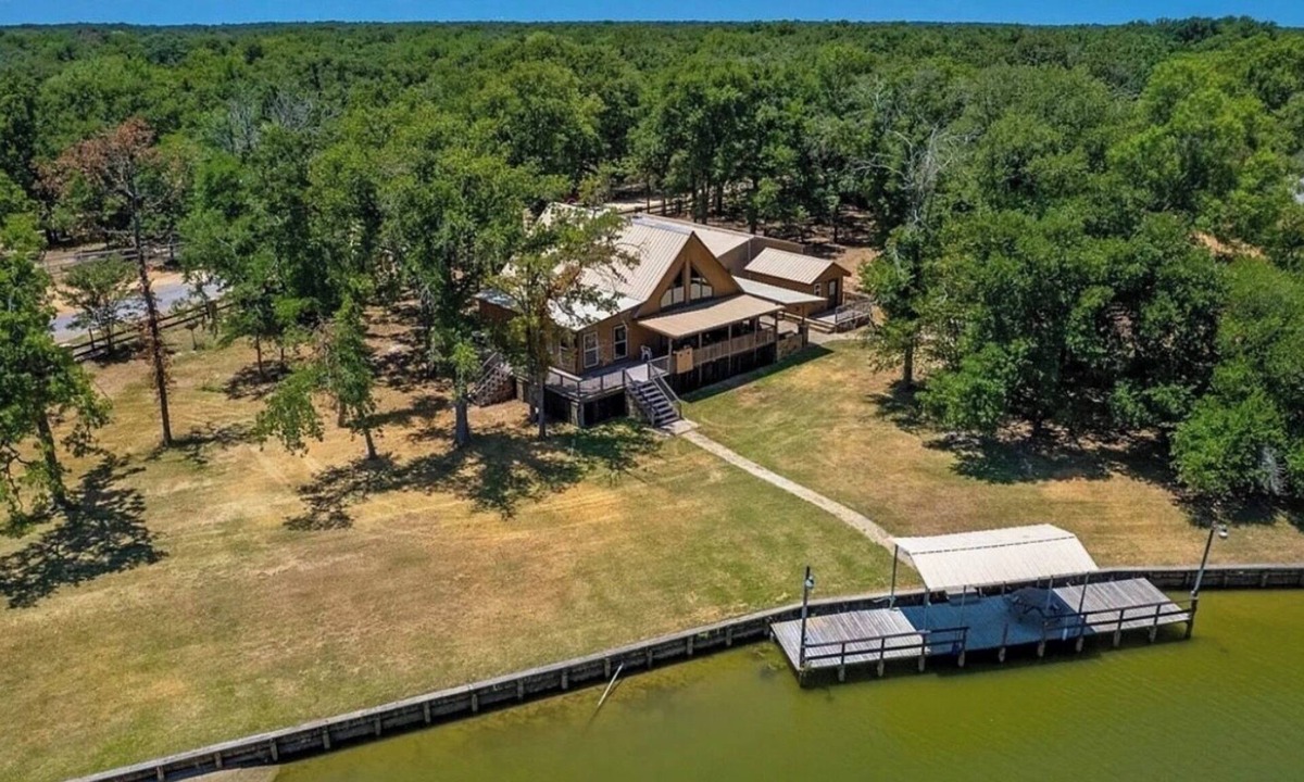 Franklin House | Driftwood and Daydreams @ Lake Limestone
