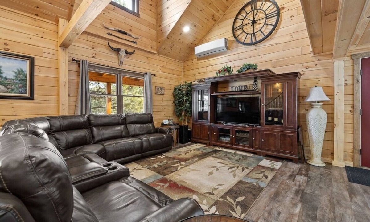 Hermosa House | East Pines :Modern Cabin in nature