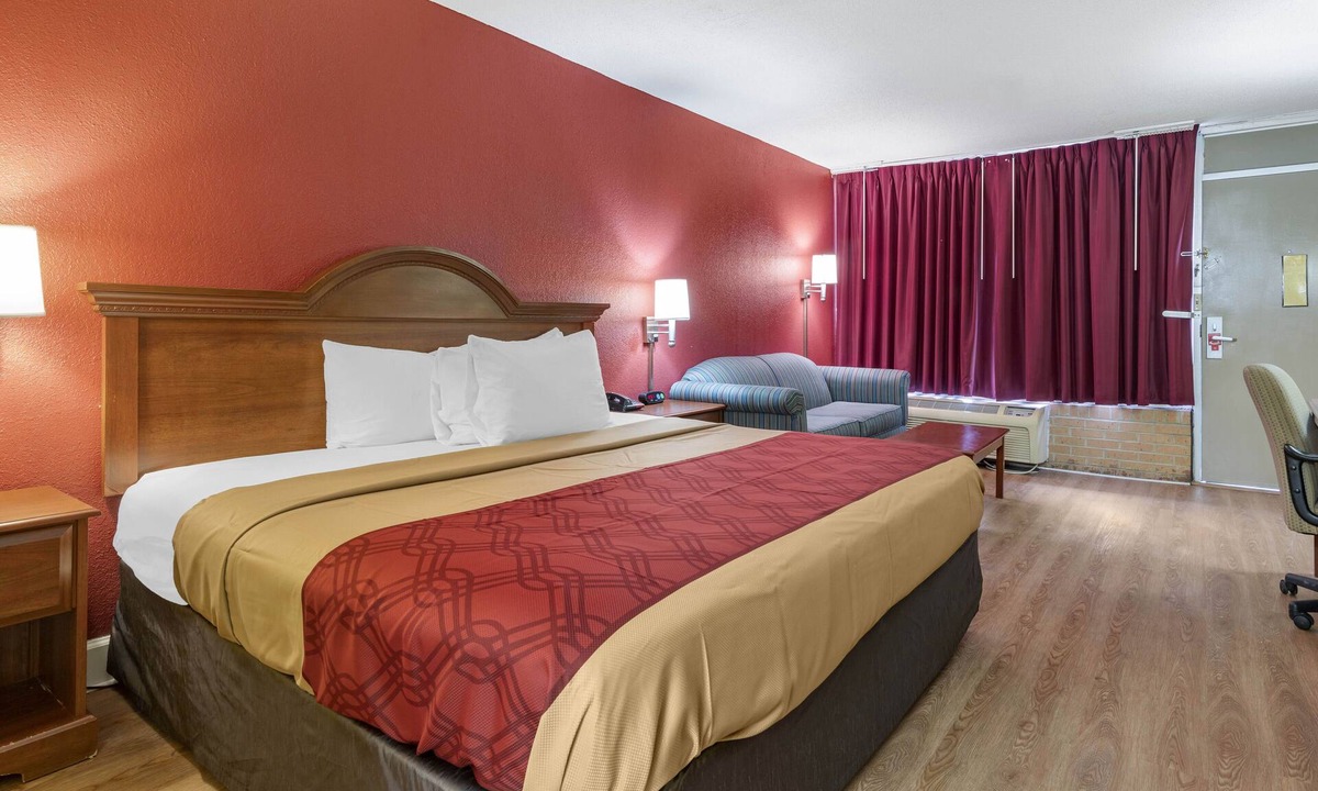 Douglas Hotel | Econo Lodge