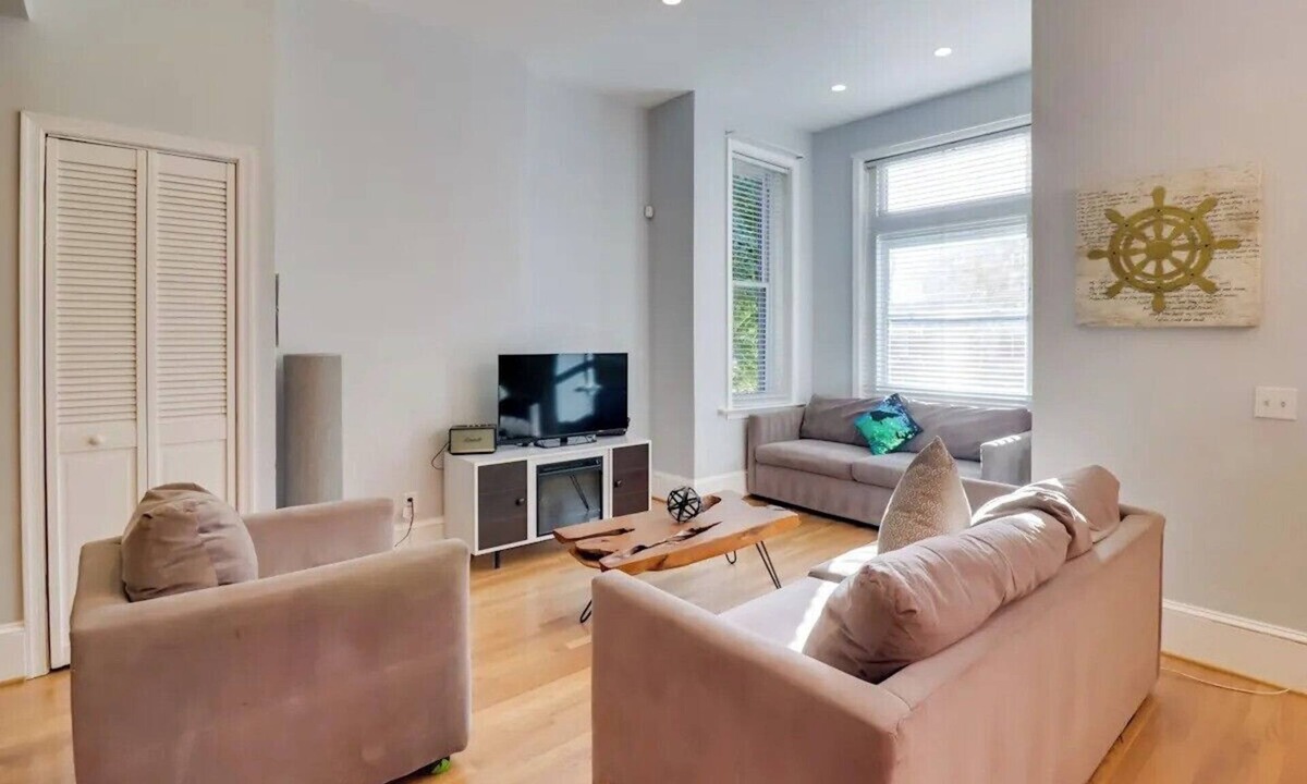 North Capitol Street House | Elegant 19th-Century 3BD Haven Near Downtown DC & Transit