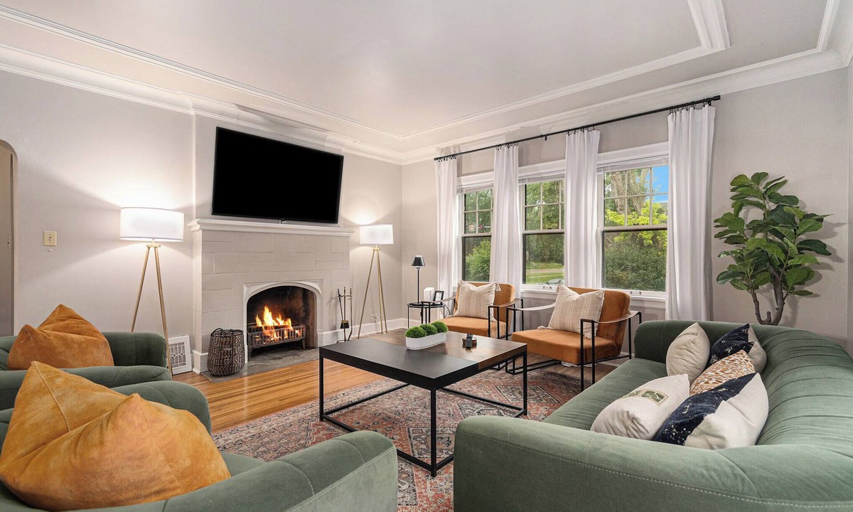 Dundee-Happy Hollow Historic District House | Elegant 3BR Oasis in Dundee, Close to Downtown!