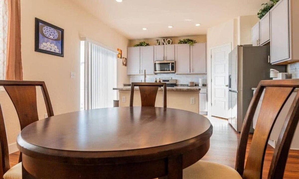 Elbert House | Elegant Spacious 4BR Home Peyton