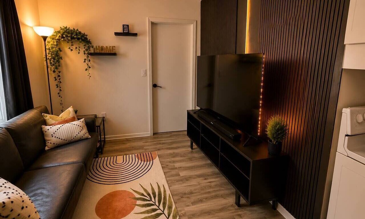Anderson House | Elements Collection | 4 Private Suites for Groups
