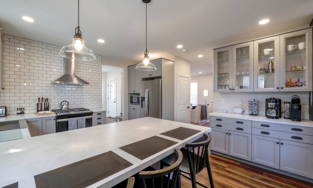 Maquoketa House | Eliza Gothic