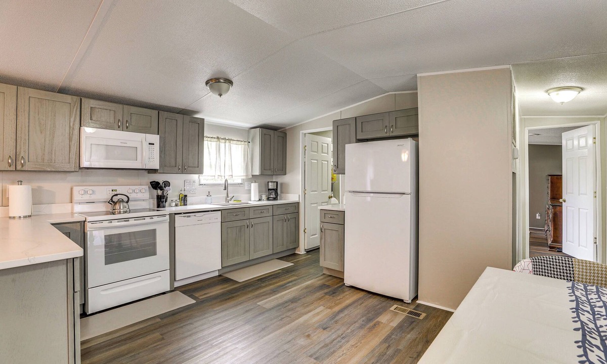 Orangeburg County House | Elloree Vacation Rental ~ 7 Mi to Lake Marion!