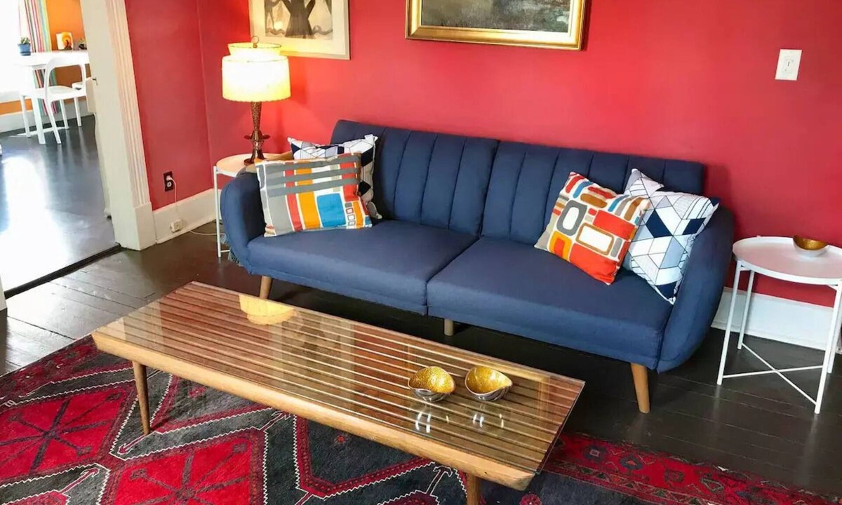 Beloit House | Entire 2 Bedroom Home near Beloit College