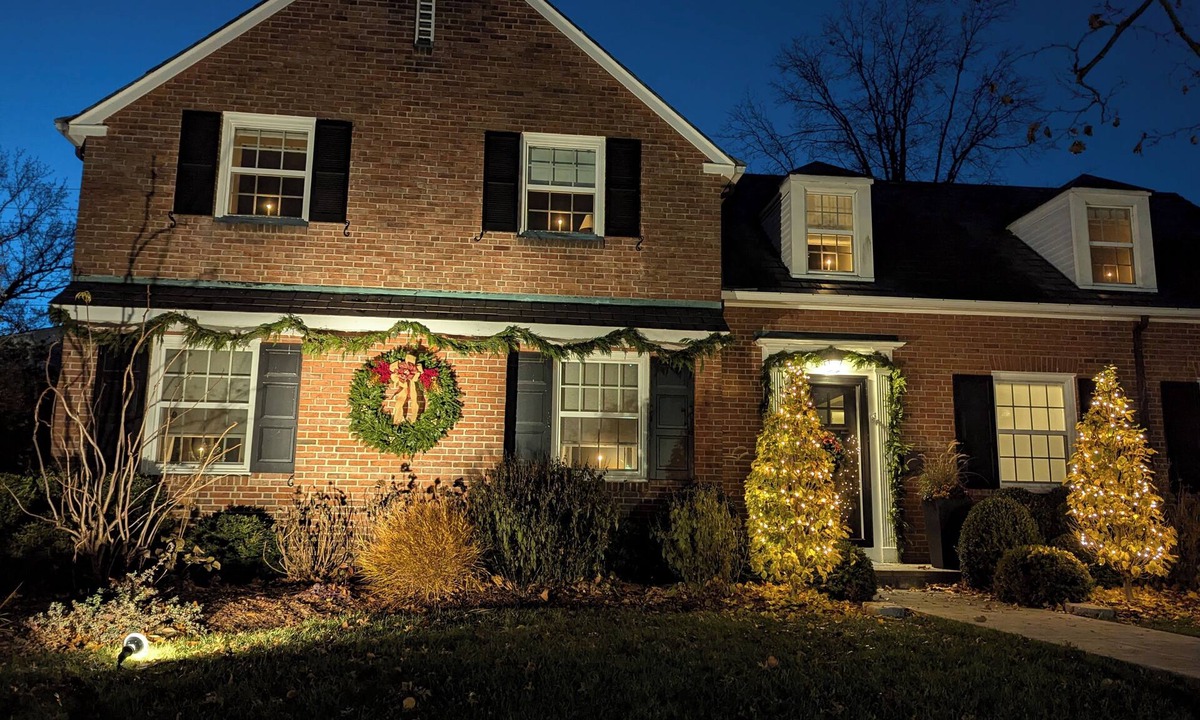 Wilmington House | Entire 4 BR Home for Your Holiday Celebration