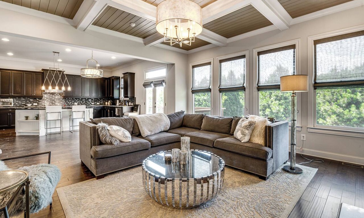 Johns Creek House | Executive 5BR Stay in Duluth w/Pool Access
