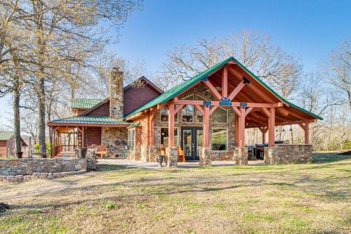 Clarkridge House | Expansive Mountain Home Rental w/Yard & Fire Pit!