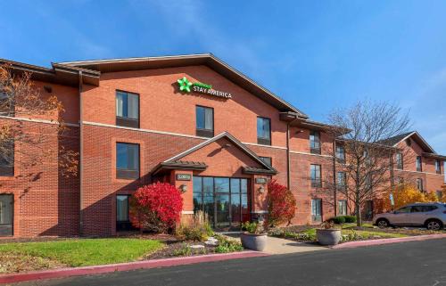 Rockford Hotel | Extended Stay America Select Suites - Rockford - State Street