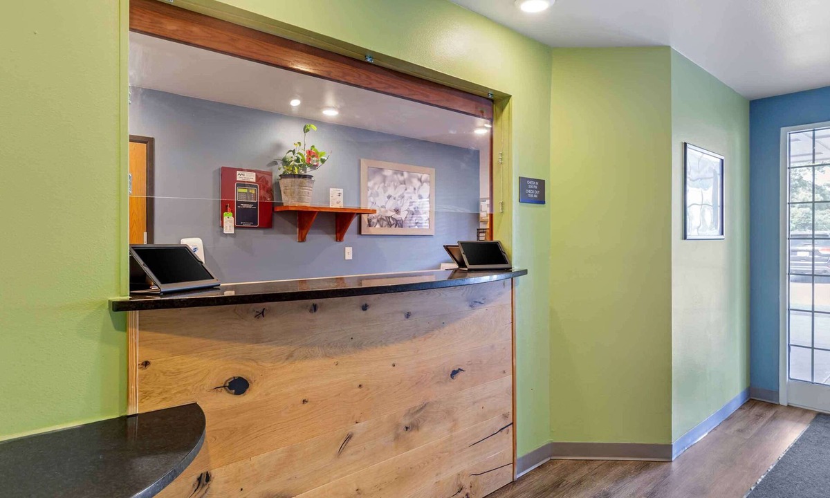 Fayetteville Hotel | Extended Stay America Select Suites - Fayetteville - West