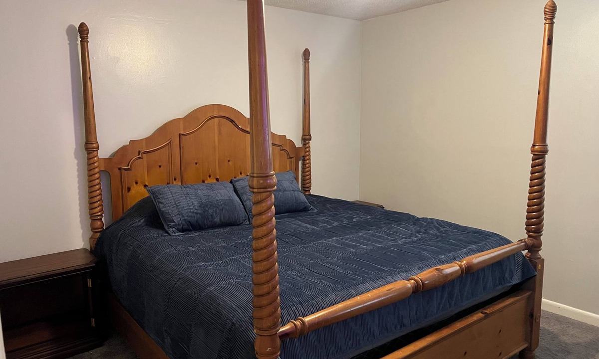 Fayetteville House | Fabulous 5-bedroom bungalow with AC in charming Fayetteville