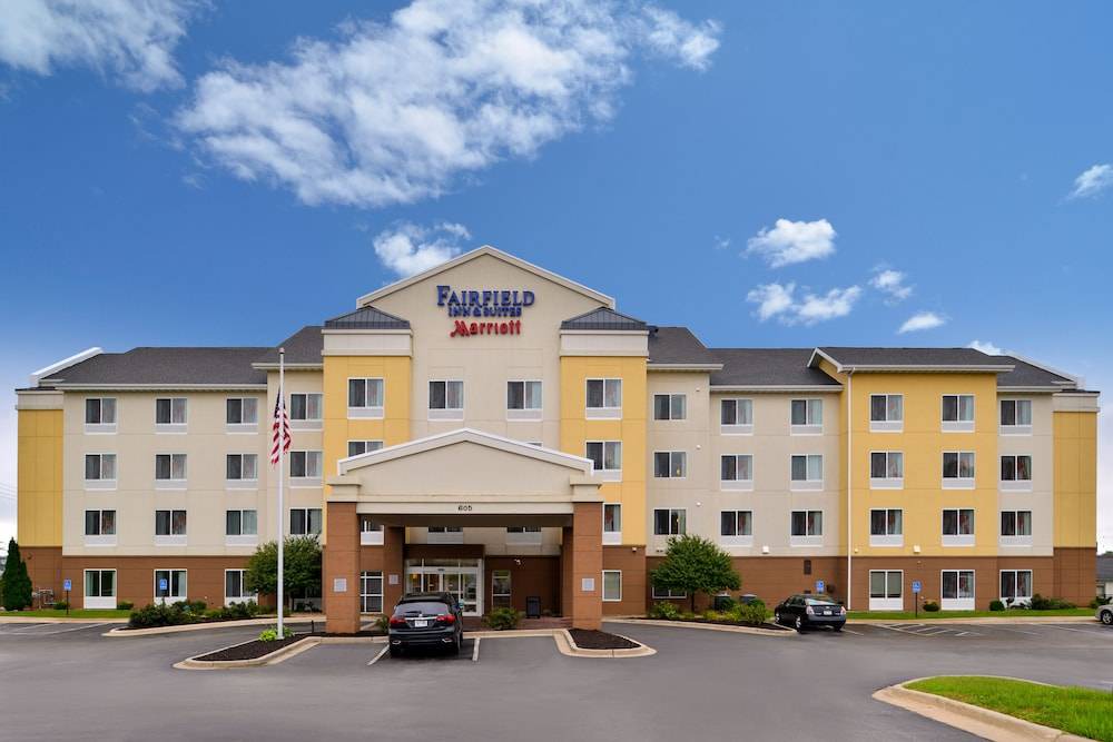 Southwest Area Hotel | Fairfield Inn & Suites by Marriott Cedar Rapids