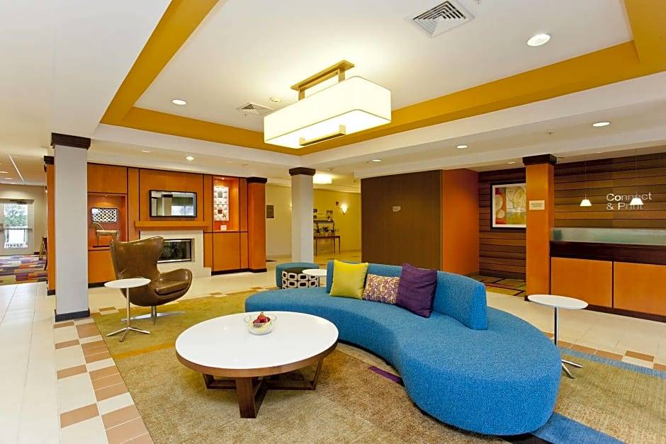 Winchester Hotel | Fairfield Inn & Suites Winchester
