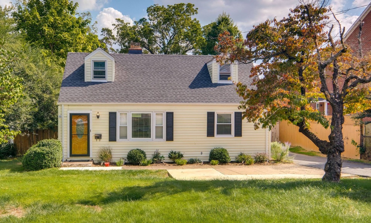 West Falls Church House | Falls Church Home w/Fenced Backyard!