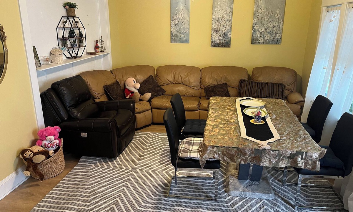 Hopelawn House | Family friends for New York comfortable home