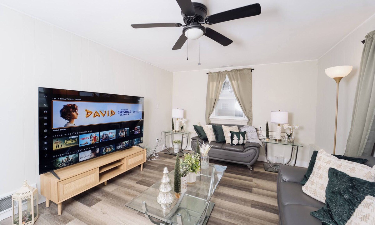 Millville House | Family Friendly 3-bedroom house in Millville perfect for your getaway