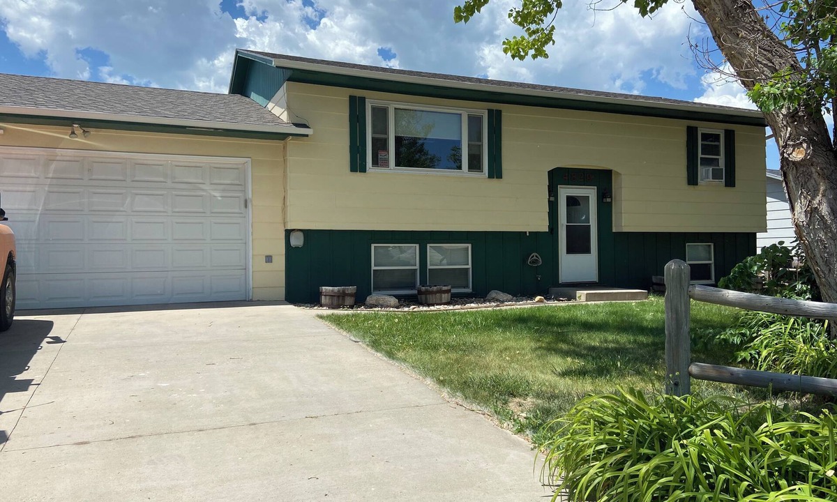 Blackhawk House | Family-Friendly 3BR Home near Rapid City, Pets Welcome, Easy I-90 Access