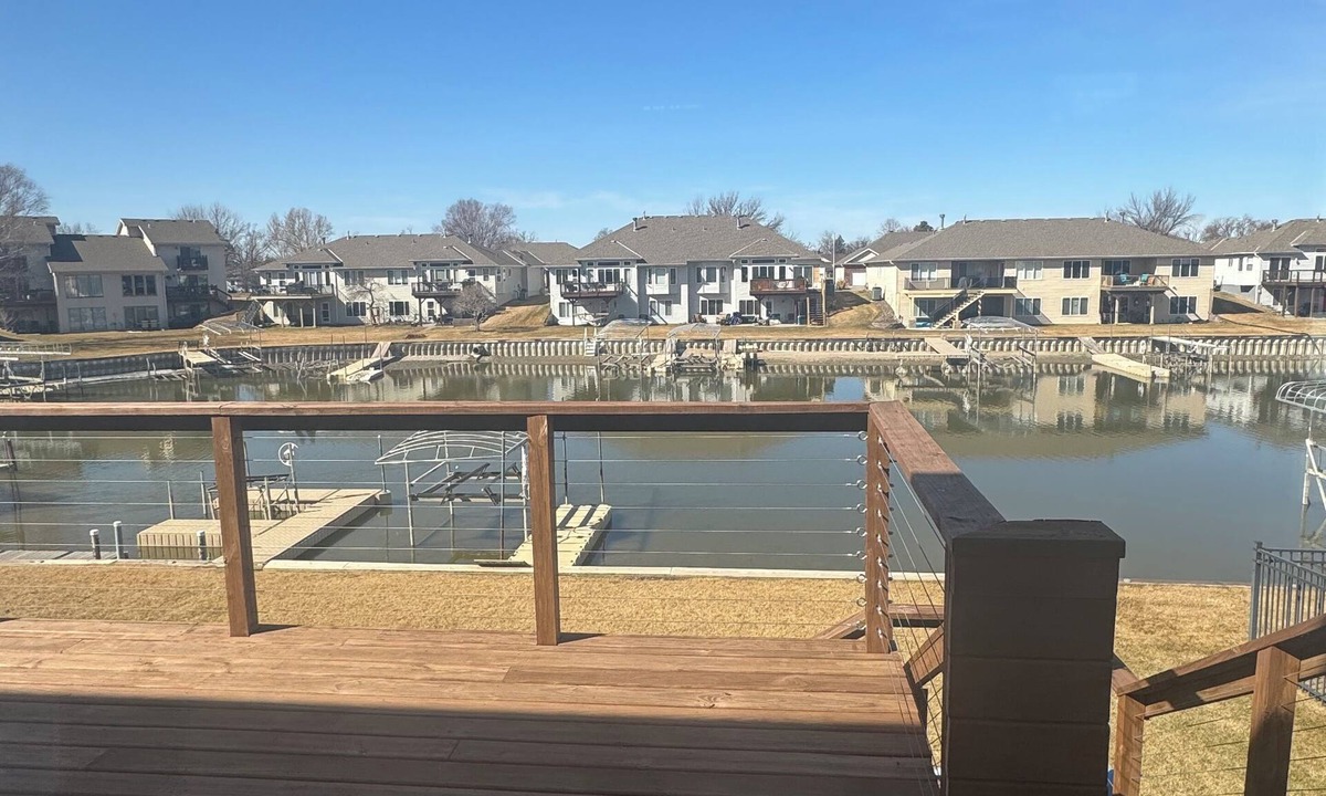 Carter Lake House | Family Friendly, Lake access,5-bedrooms,Deck,Patio, close to downtown Omaha