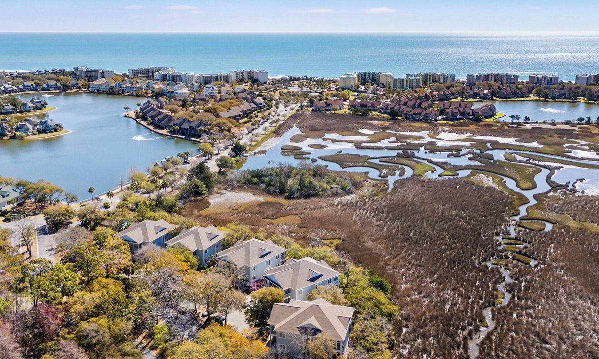 Litchfield by the Sea Villa | Family-friendly Oceanside Villa. Beach, bike, golf, tennis, fish & pool. Dog ok!