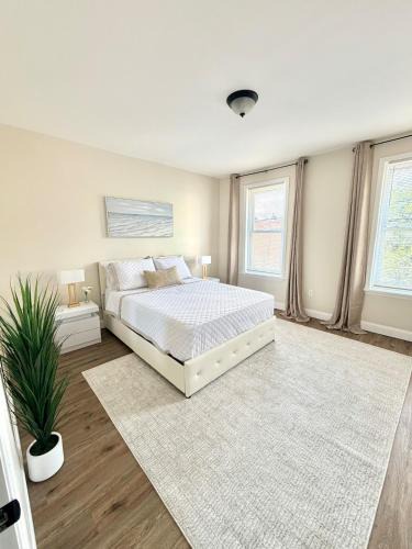 Camden House | Family Fun Retreat Game Room 4BR & Outdoor Oasis