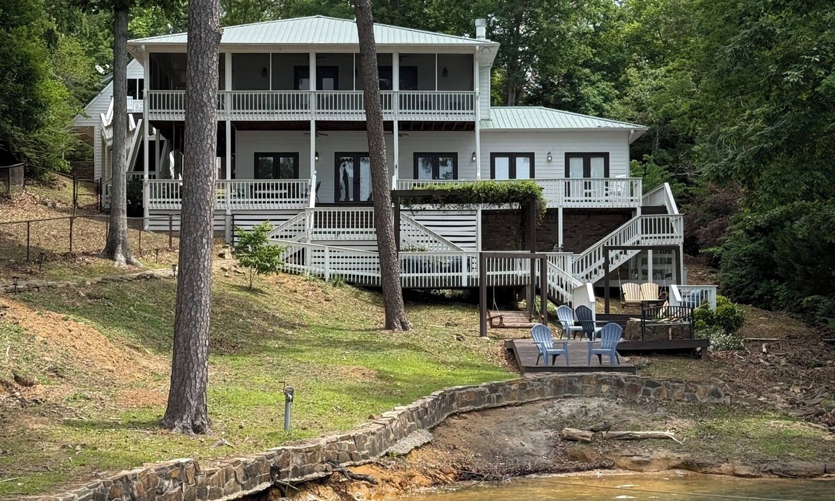 Arley House | Family. Porches. Pets. Smith Lake. "Just Heavenly"