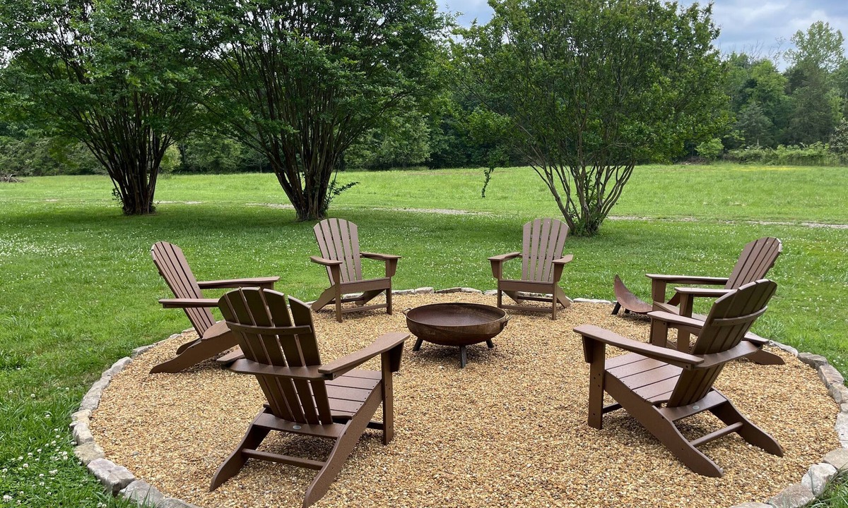 Chickamauga House | Farmhouse - A private sanctuary Hayride included with 3 or more nights