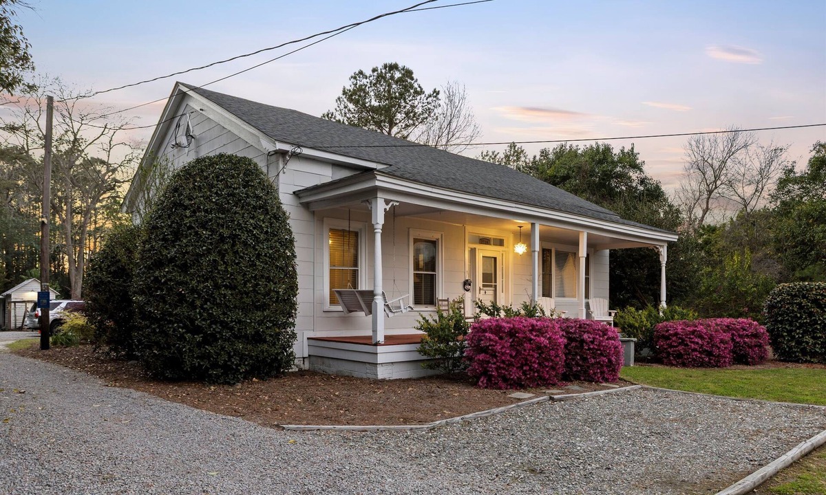 Wrightsboro House | Farmhouse | Deck Space | Close to downtown