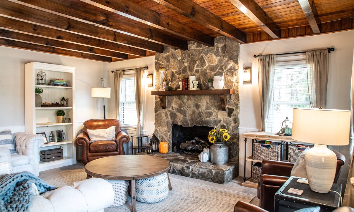 Cabarrus County House | Farmhouse on 5-Acres w/Fantastic Outdoor Spaces