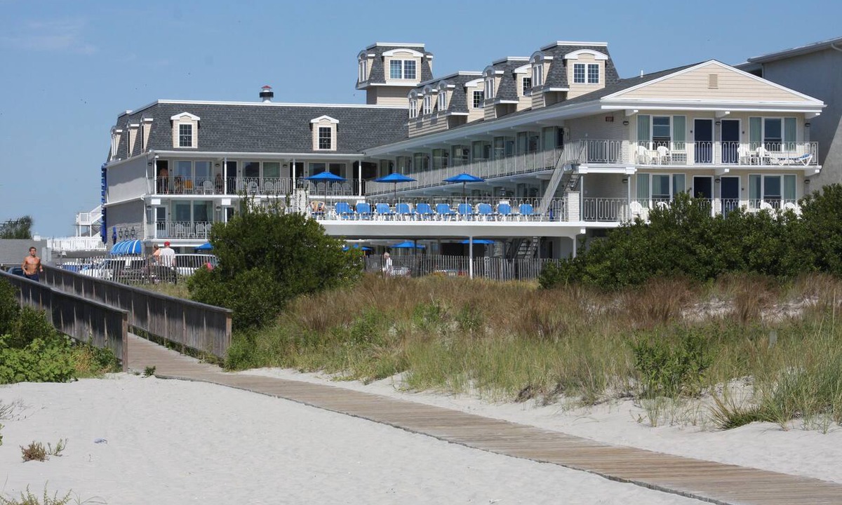 Wildwood Crest Hotel | Fleur De Lis Beach Motel