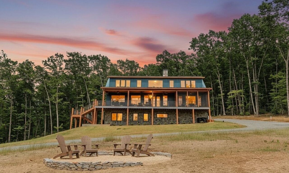 Schuyler House | Forever Farm