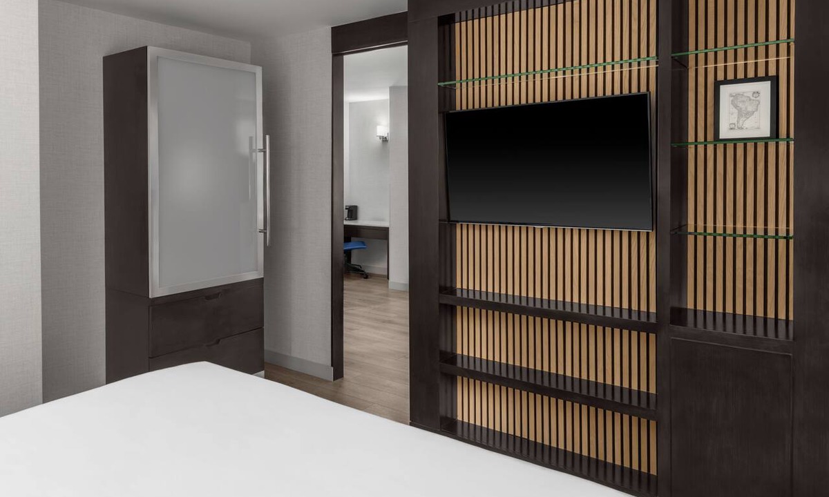 Financial District Hotel | Four Points By Sheraton New York Downtown