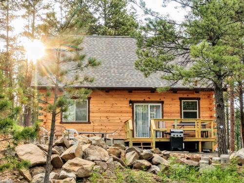 Hill City Cabin | Freedom Ridge Cabins