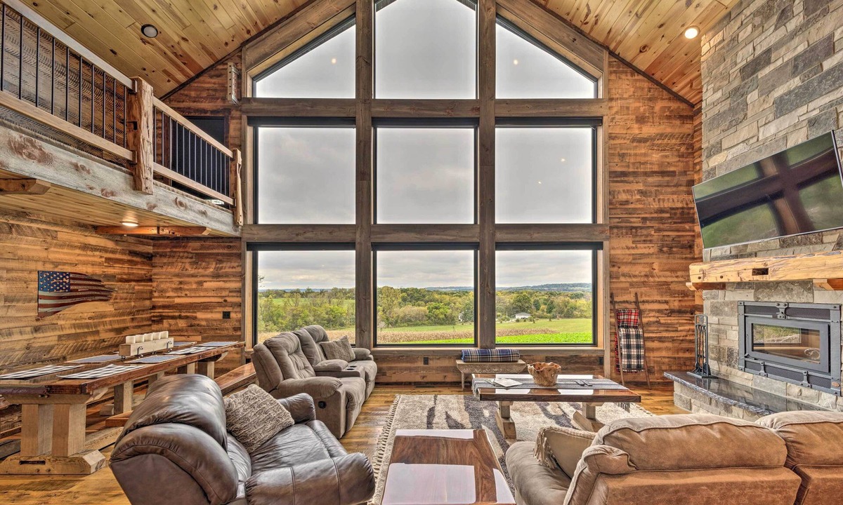 Galena Cabin | Galena Cabin w/Wraparound Porch & Game Room!