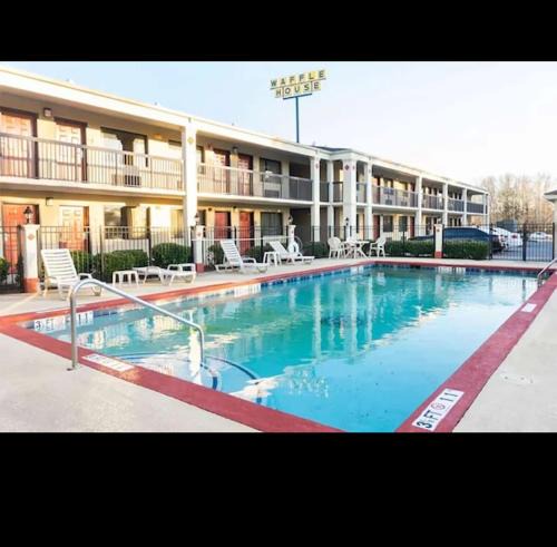 Adairsville Hotel | Garden Inn Adairsville