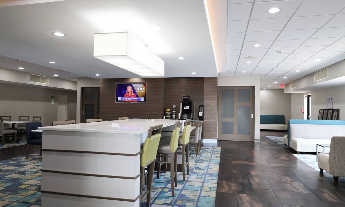 Glen Burnie Hotel | Garner Hotel Glen Burnie BWI Airport Area by IHG