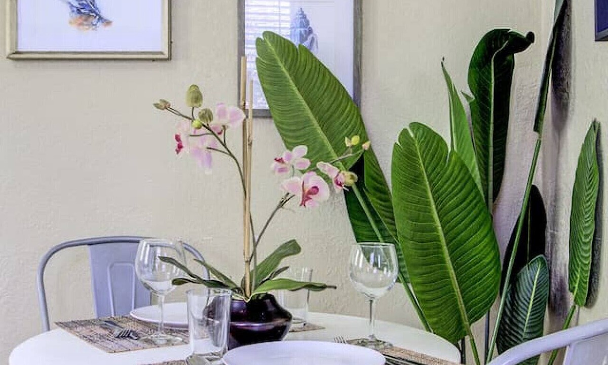Midtown Apartment | Gated Memphis Stay | Steps from Overton & Dining