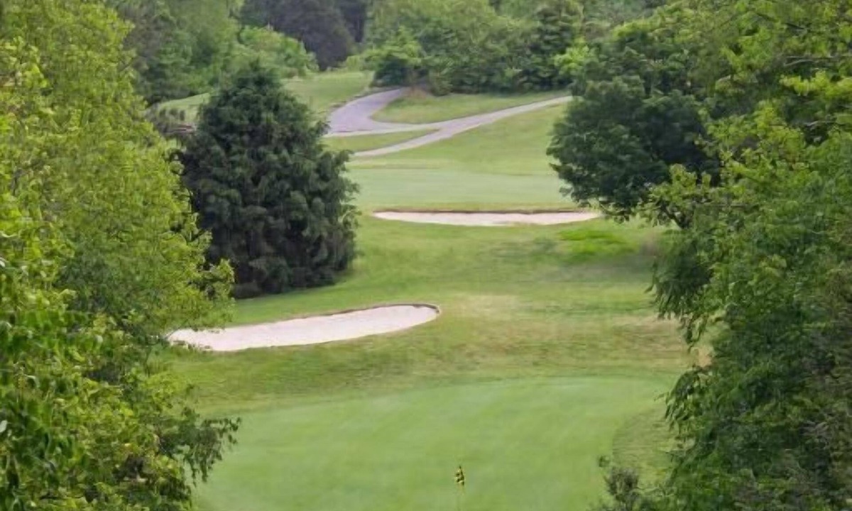 Pittman Center Villa | Gatlinburg | Flexible Cabin Retreat | Pool + Golf | 2BR Lock-Off